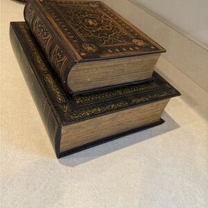 Vintage-Style Decorative Book Set - Brown and Gold